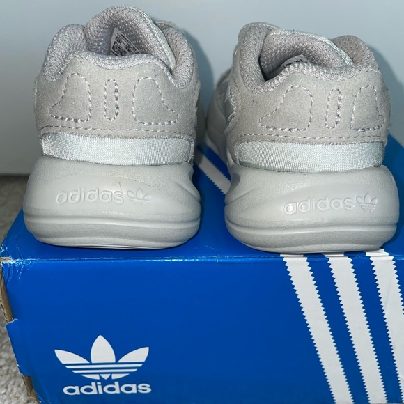 Adidas Originals Ozelia “Gray” Infant Shoe Size 5 - Picture 6 of 6